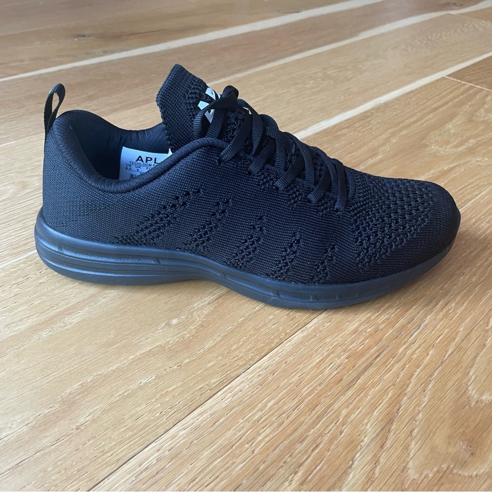 Apl Techloom Pro Black Womans Size 8.5 - image 4